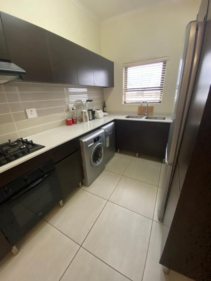 Greenstone Ridge Apartment โจฮันเนสเบิร์ก ภายนอก รูปภาพ