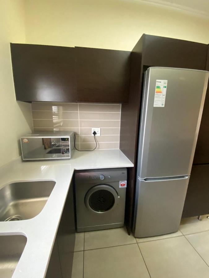 Greenstone Ridge Apartment โจฮันเนสเบิร์ก ภายนอก รูปภาพ